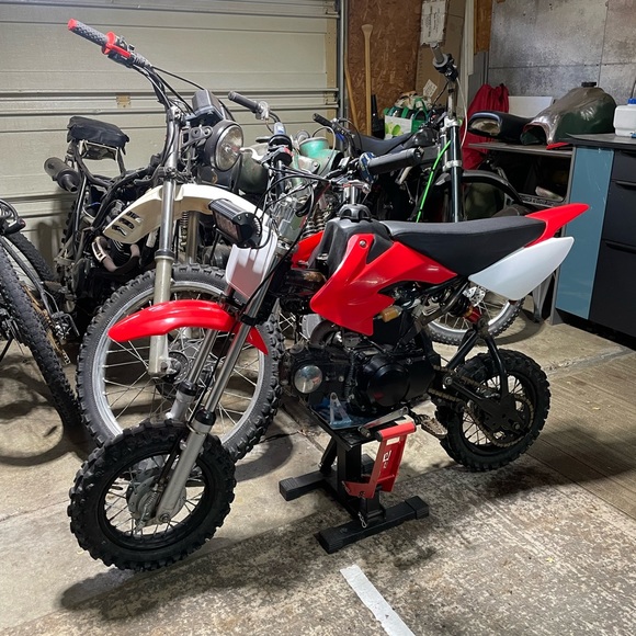 curtishughes124